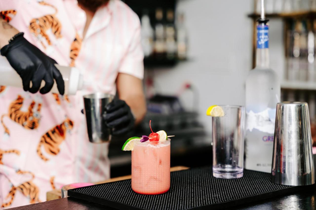 The Pink Palm Hotel - Adults Only Charlotte Amalie Buitenkant foto