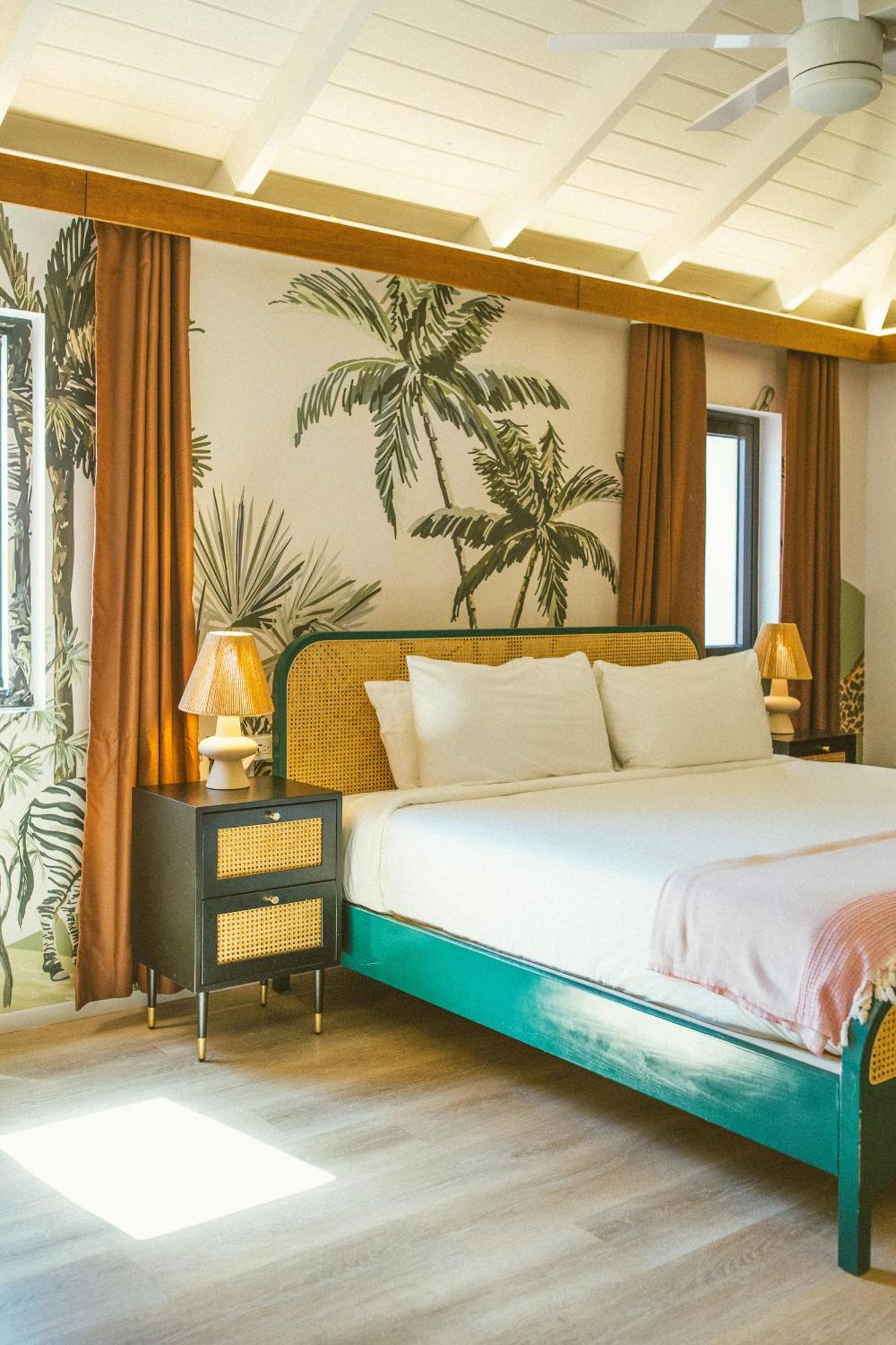 The Pink Palm Hotel - Adults Only Charlotte Amalie Buitenkant foto
