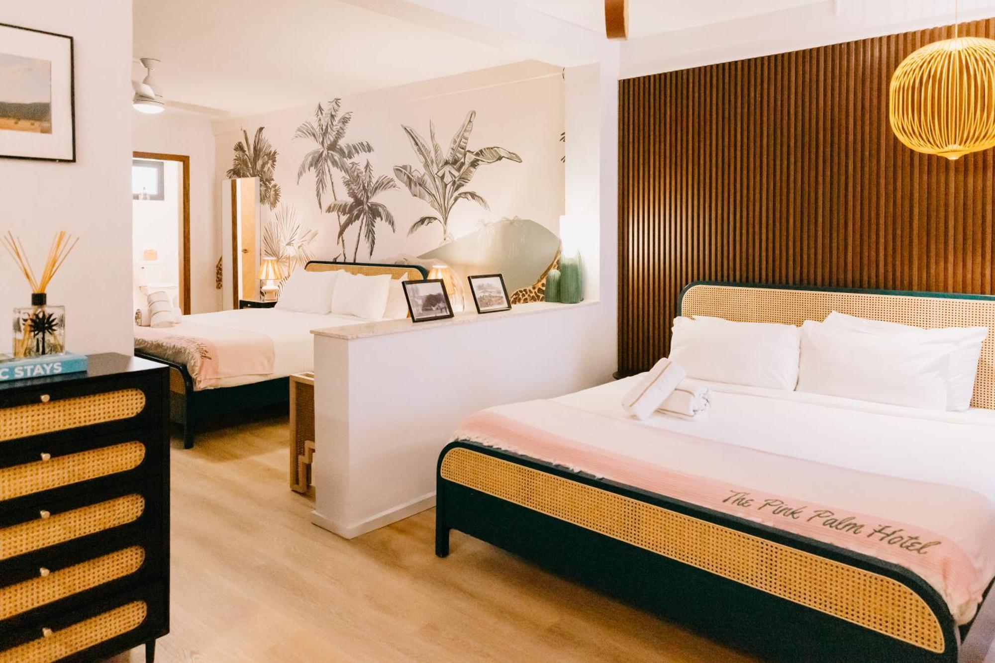 The Pink Palm Hotel - Adults Only Charlotte Amalie Buitenkant foto
